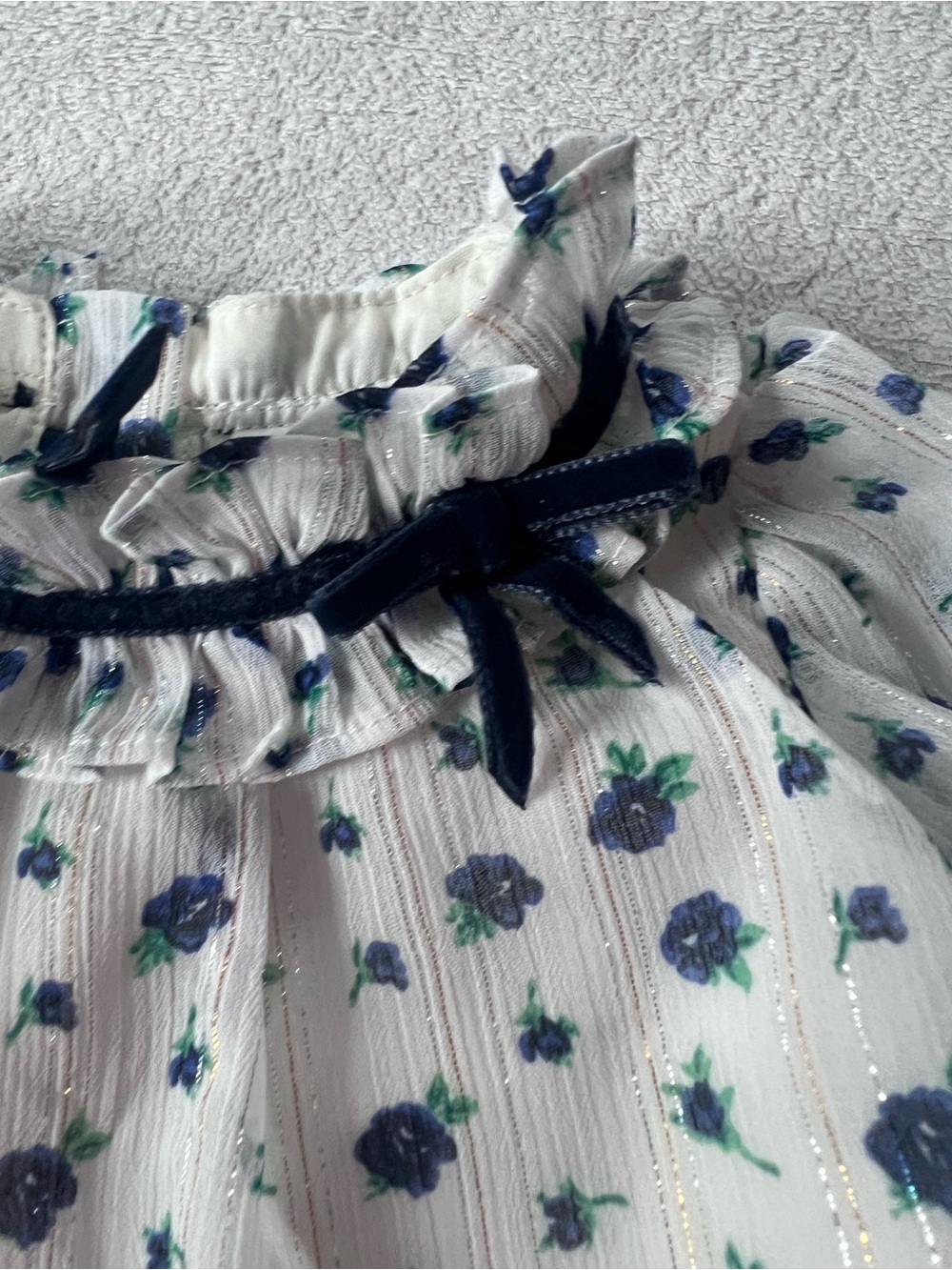Janie and Jack White Floral Ruffle Neck Blouse with Navy Trim 6-12m - Picture 2 of 2